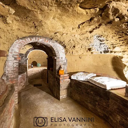 La Grotta Nel Fienile